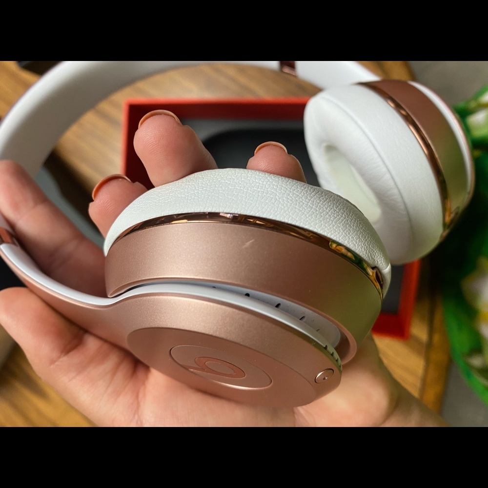 Beats Solo 3 Wireless Rose Gold - Picture 13 of 15